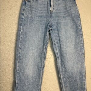 American Eagle Strigid Mom Jeans Light Blue Size 0 Short